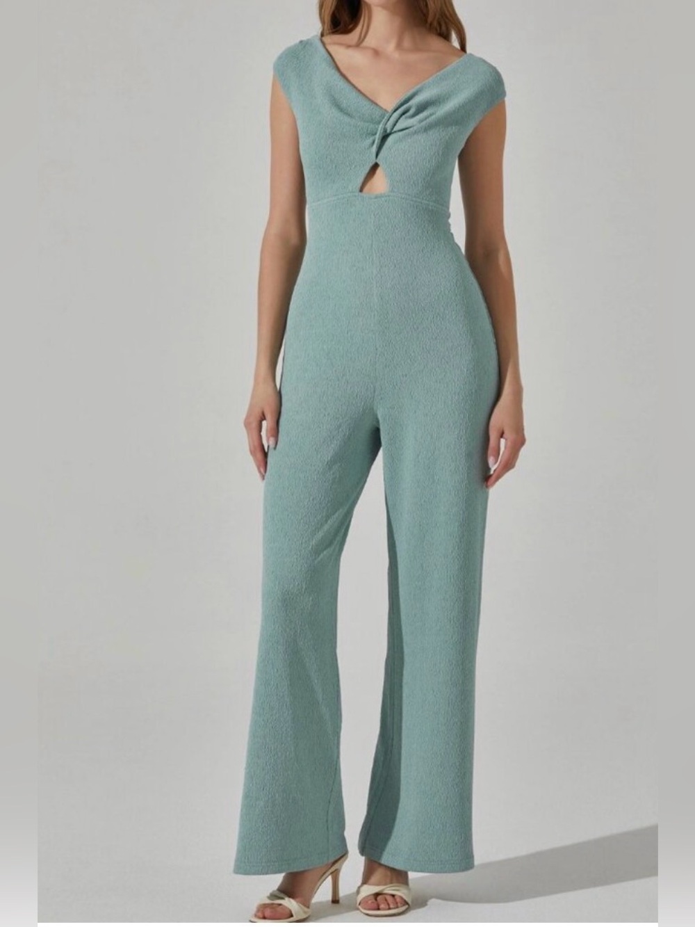 ASTR The Label Sage Green Textured Cutout Flare Jumpsuit Medium NWOT